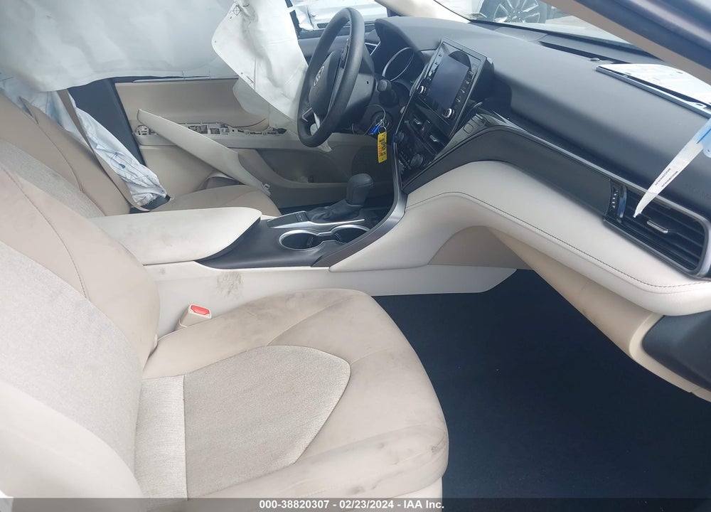 2022 TOYOTA CAMRY LE VIN: 4T1C11AK8NU035123