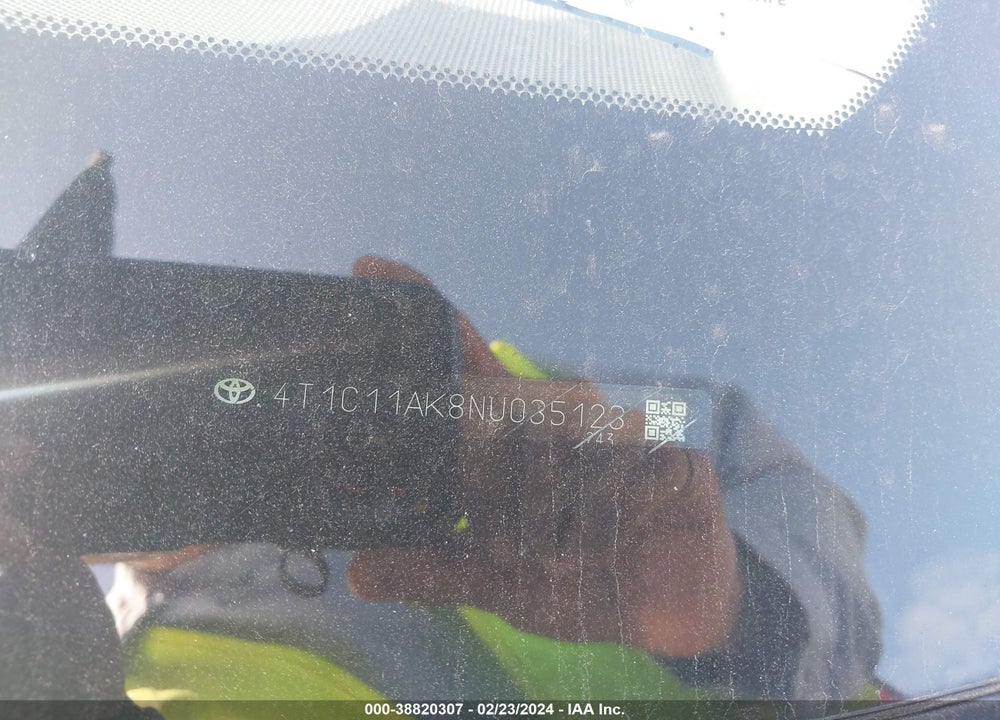 2022 TOYOTA CAMRY LE VIN: 4T1C11AK8NU035123