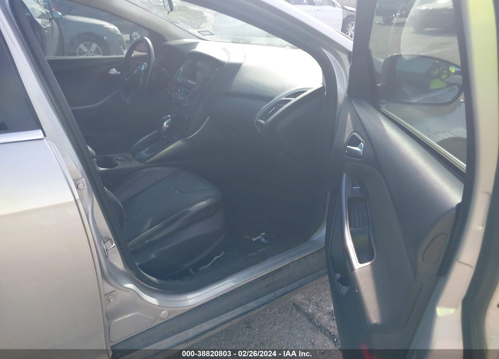 2013 FORD FOCUS TITANIUM VIN: 1FADP3J28DL220205
