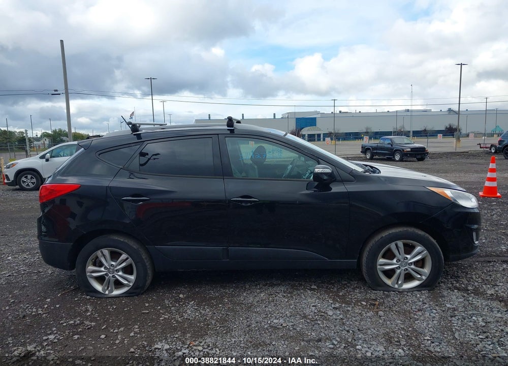 2013 HYUNDAI TUCSON GLS VIN: KM8JUCAC9DU756181