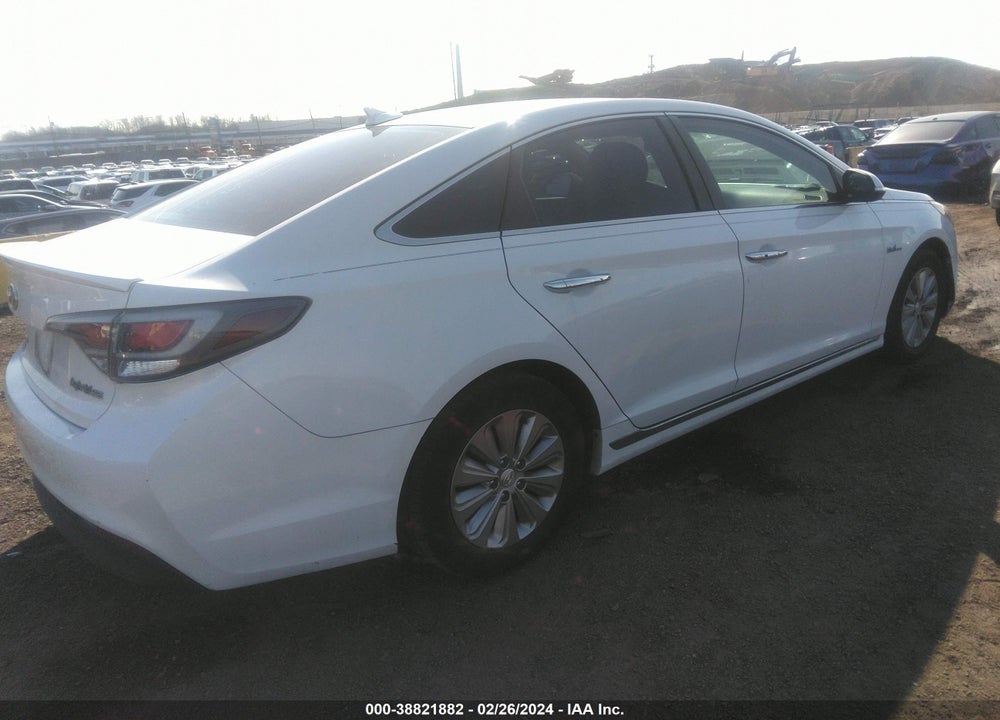 2017 HYUNDAI SONATA HYBRID SE VIN: KMHE24L17HA060399