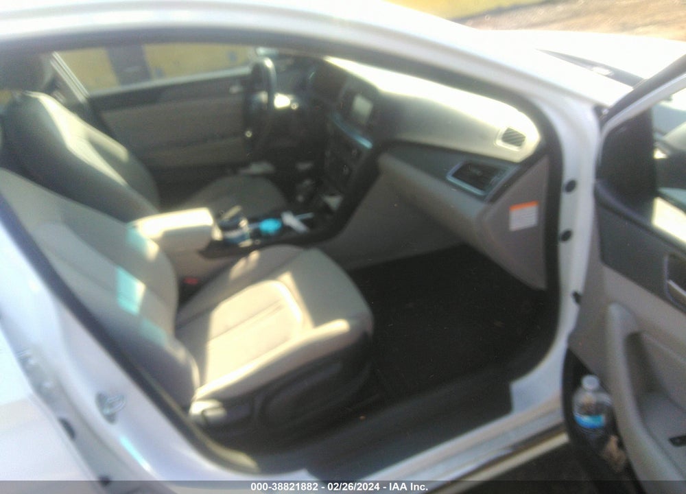 2017 HYUNDAI SONATA HYBRID SE VIN: KMHE24L17HA060399