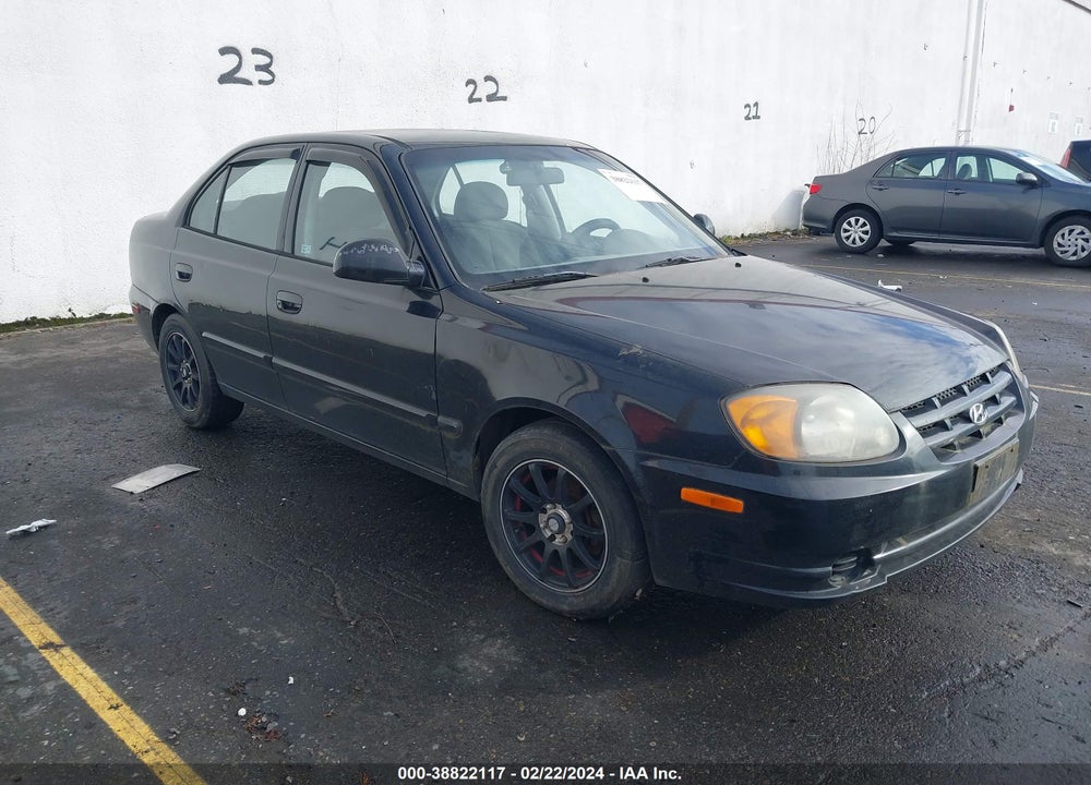 2005 HYUNDAI ACCENT GLS VIN: KMHCG45CX5U583188