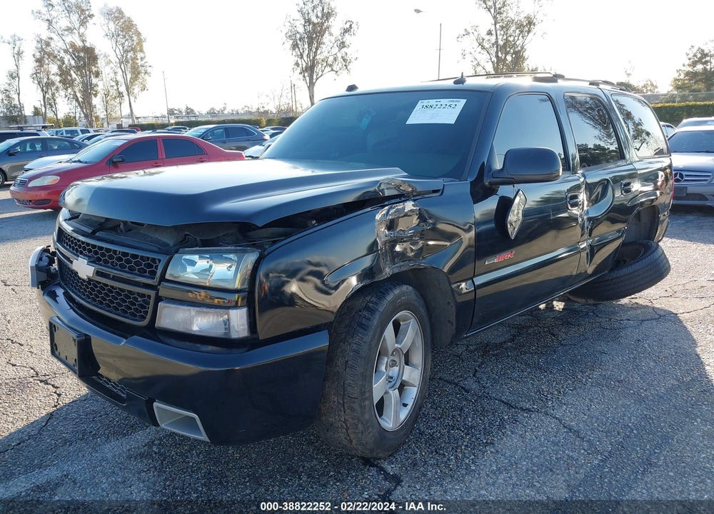 2004 CHEVROLET TAHOE LT VIN: 1GNEC13T44R180326