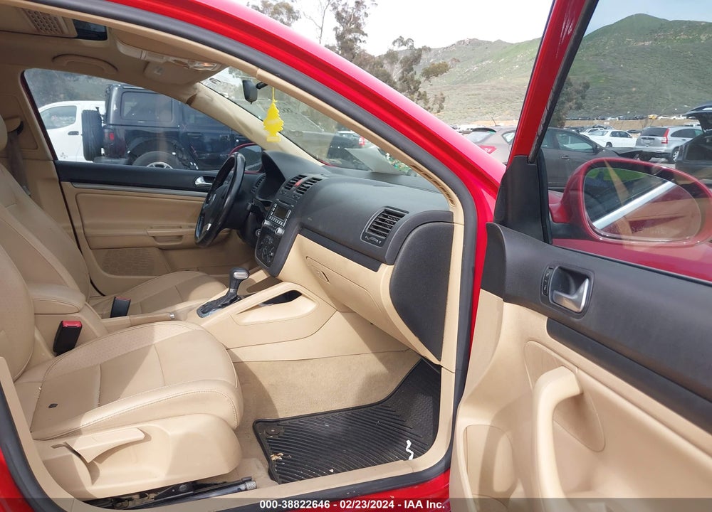 2008 VOLKSWAGEN JETTA SE VIN: 3VWRM71K18M125258