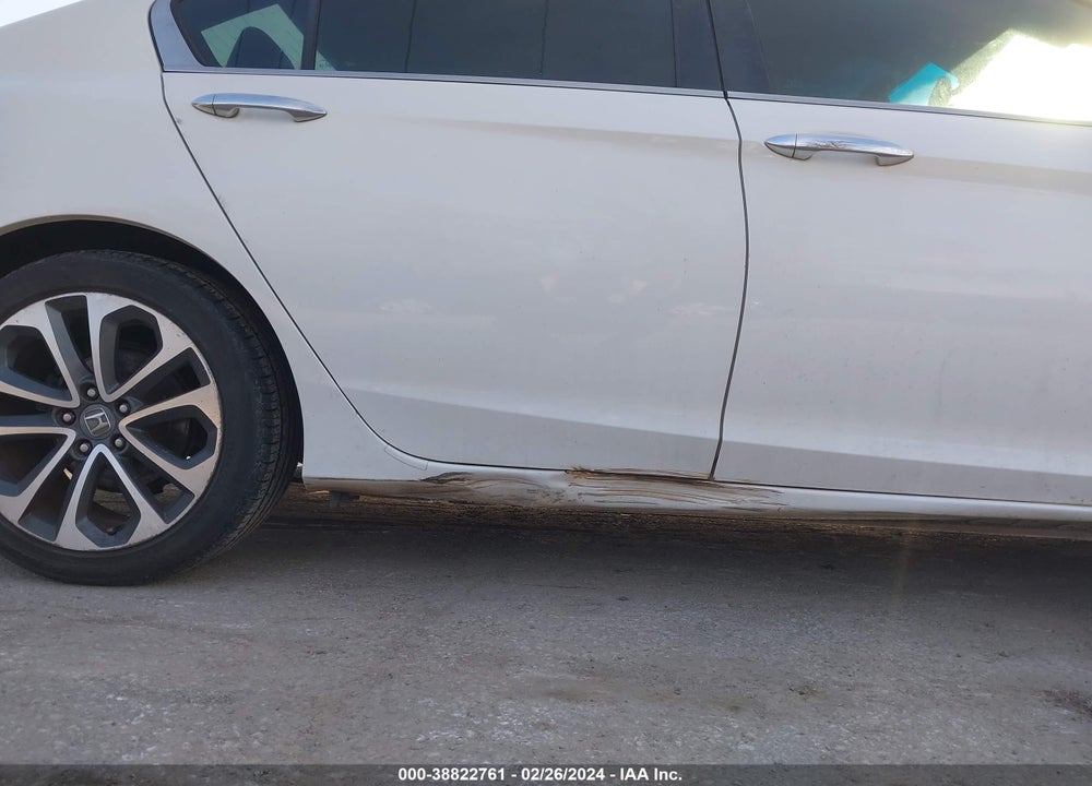2015 HONDA ACCORD VIN: 1HGCR2F53FA201980