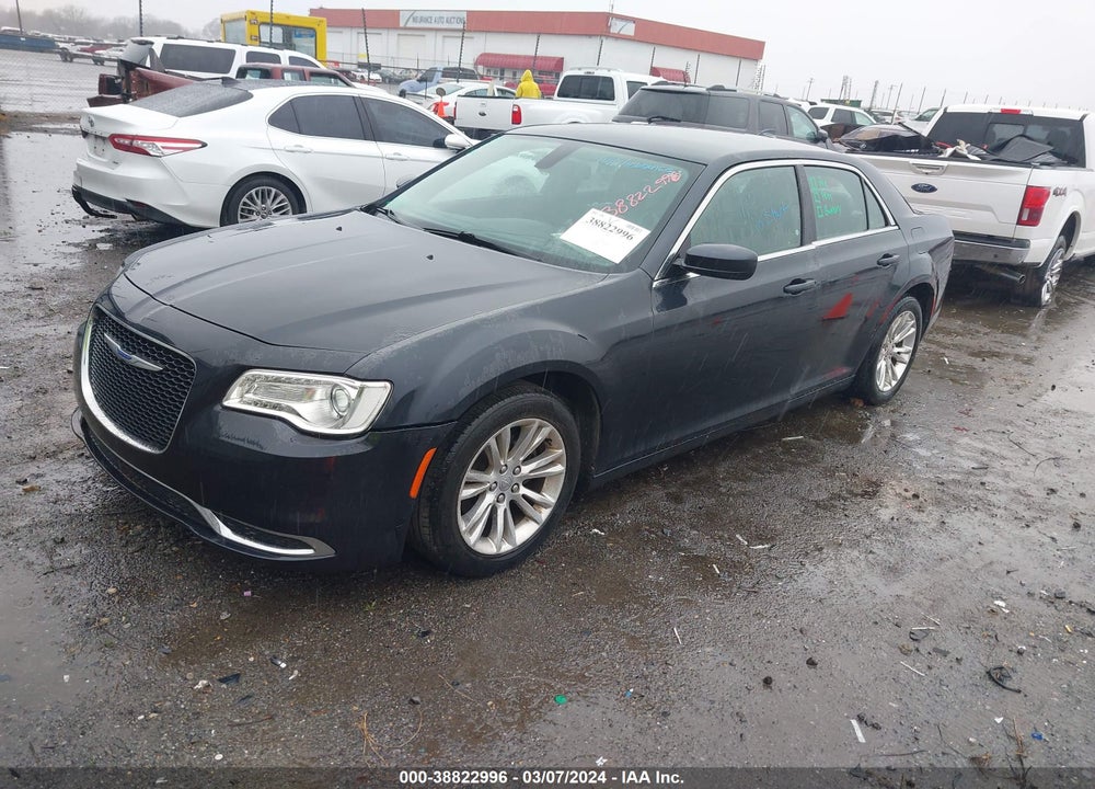 2019 CHRYSLER 300 TOURING L VIN: 2C3CCAAG0KH613714