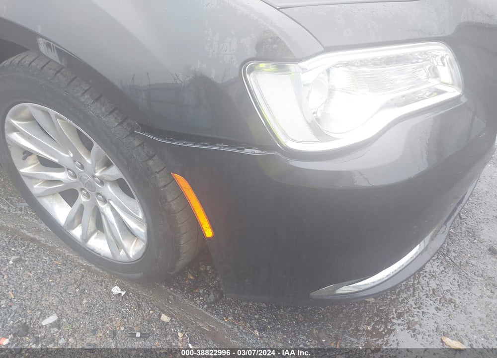 2019 CHRYSLER 300 TOURING L VIN: 2C3CCAAG0KH613714