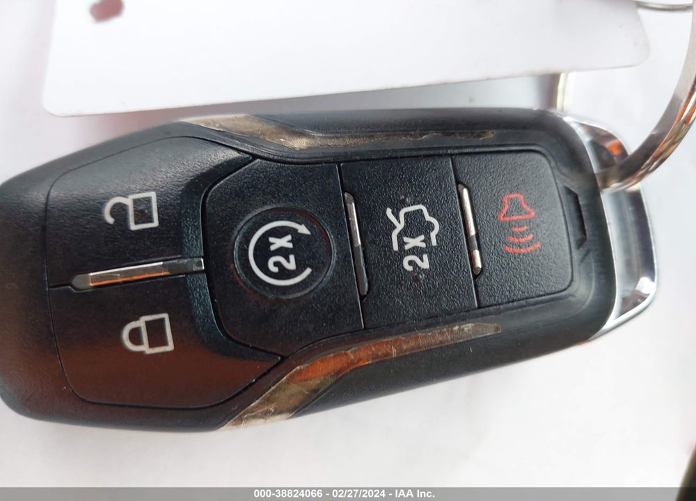 2014 LINCOLN MKZ VIN: 3LN6L2G98ER811226