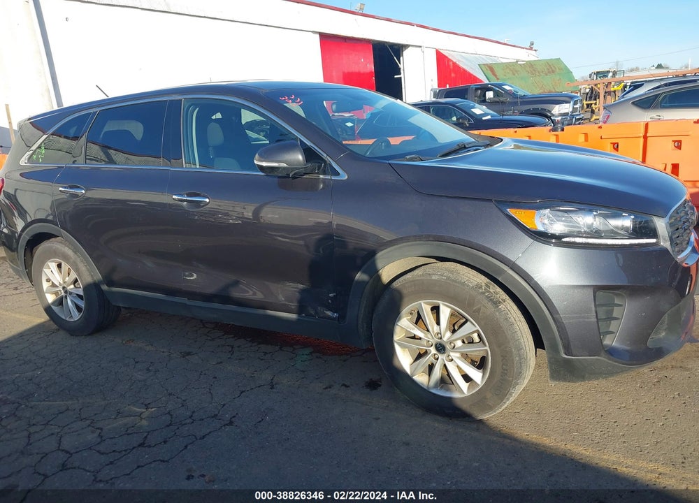 2019 KIA SORENTO 2.4L LX VIN: 5XYPG4A35KG508844