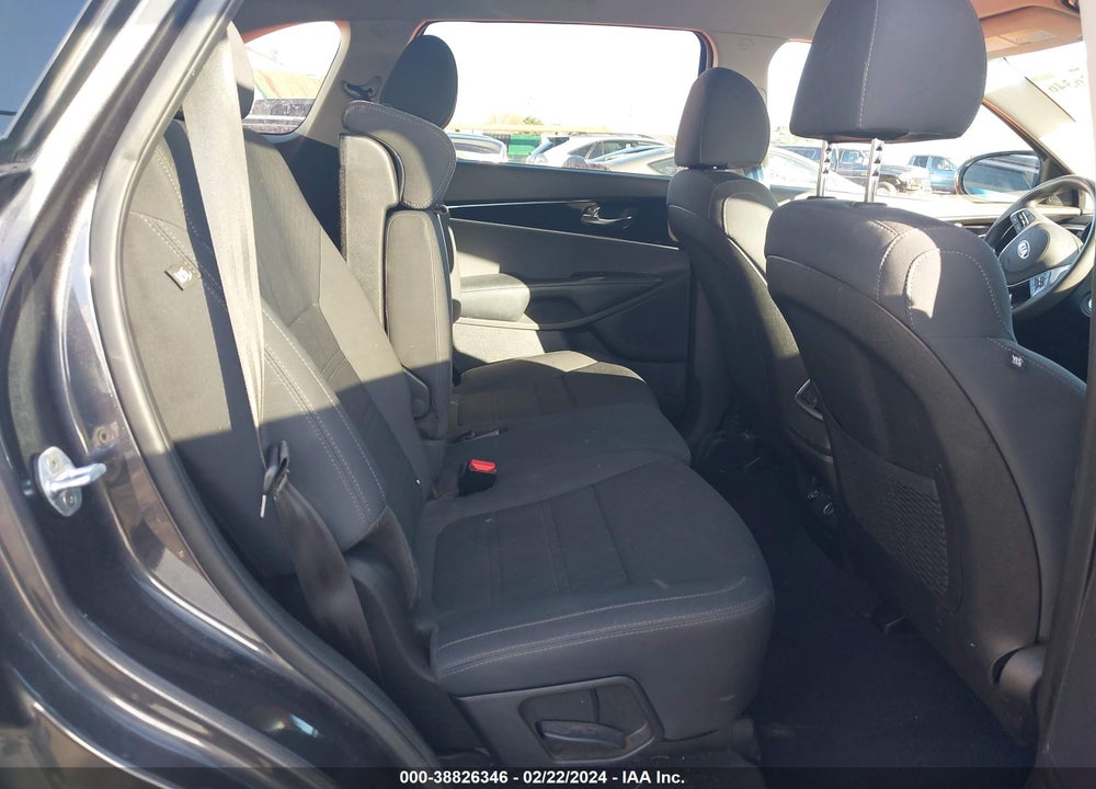 2019 KIA SORENTO 2.4L LX VIN: 5XYPG4A35KG508844