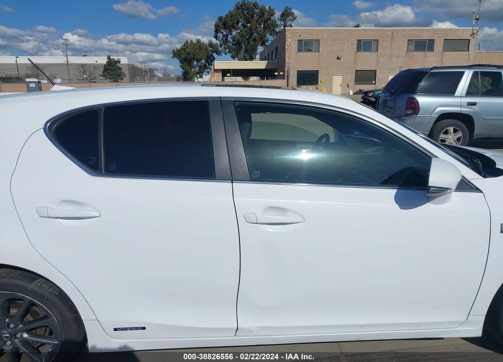 2013 LEXUS CT 200H VIN: JTHKD5BH6D2158462