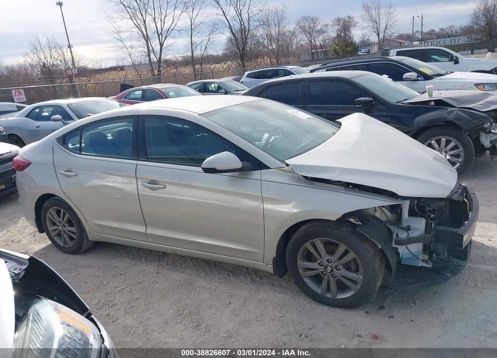 2018 HYUNDAI ELANTRA SEL VIN: 5NPD84LF8JH239544