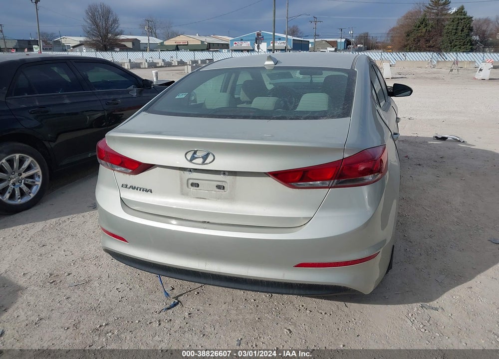 2018 HYUNDAI ELANTRA SEL VIN: 5NPD84LF8JH239544
