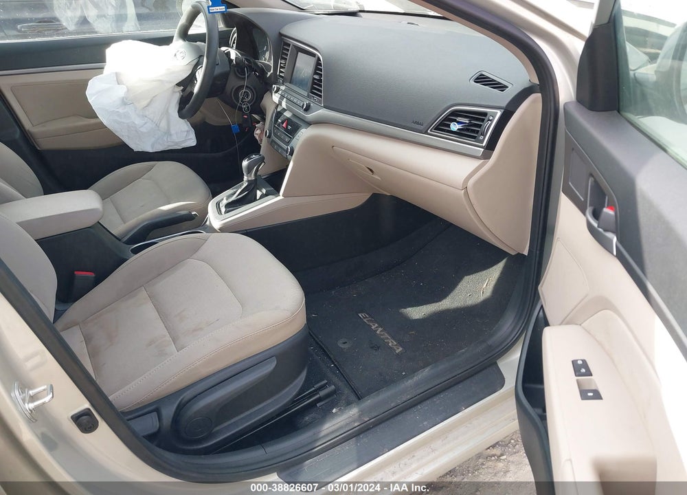 2018 HYUNDAI ELANTRA SEL VIN: 5NPD84LF8JH239544