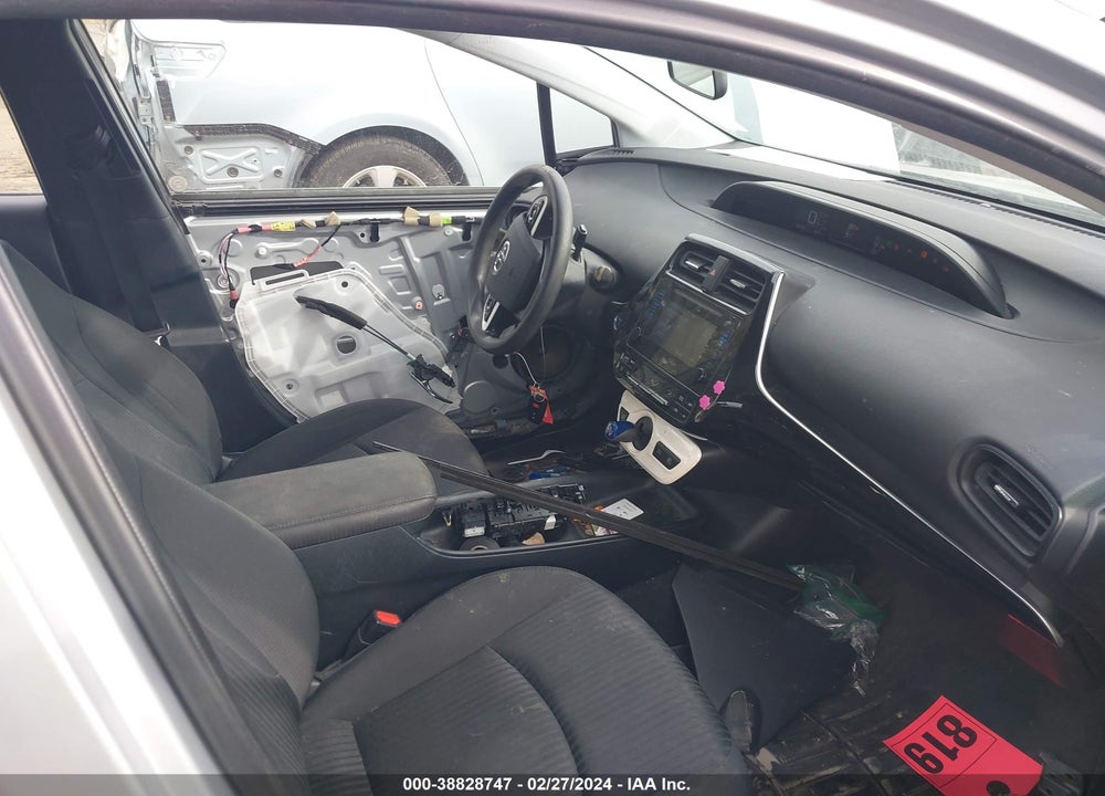 2016 TOYOTA PRIUS VIN: JTDKBRFU2G3012404