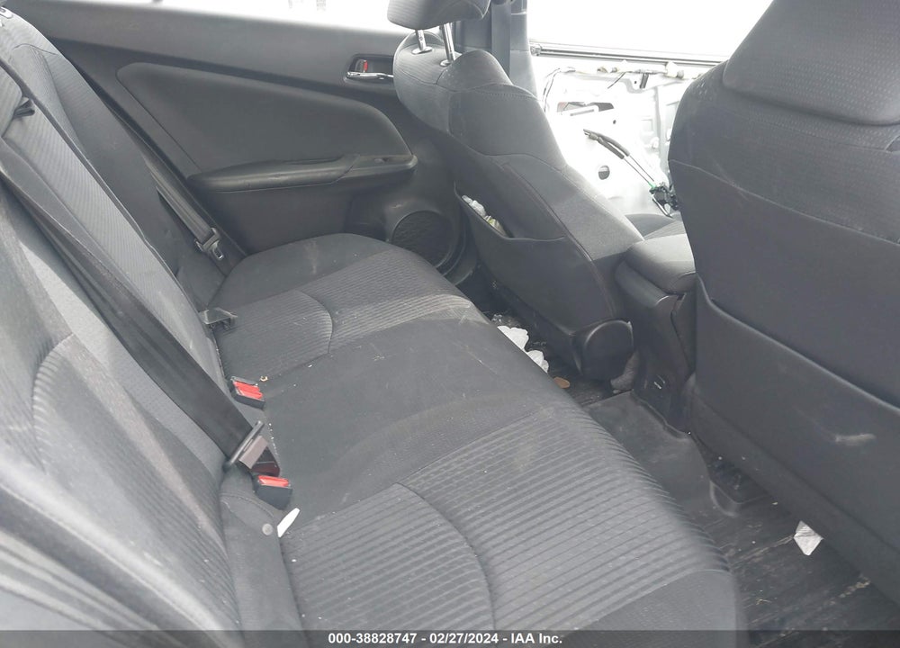 2016 TOYOTA PRIUS VIN: JTDKBRFU2G3012404