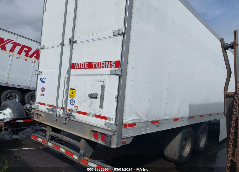 2016 UTILITY TRAILER MFG --- VIN: 1UYVS2533GU549114