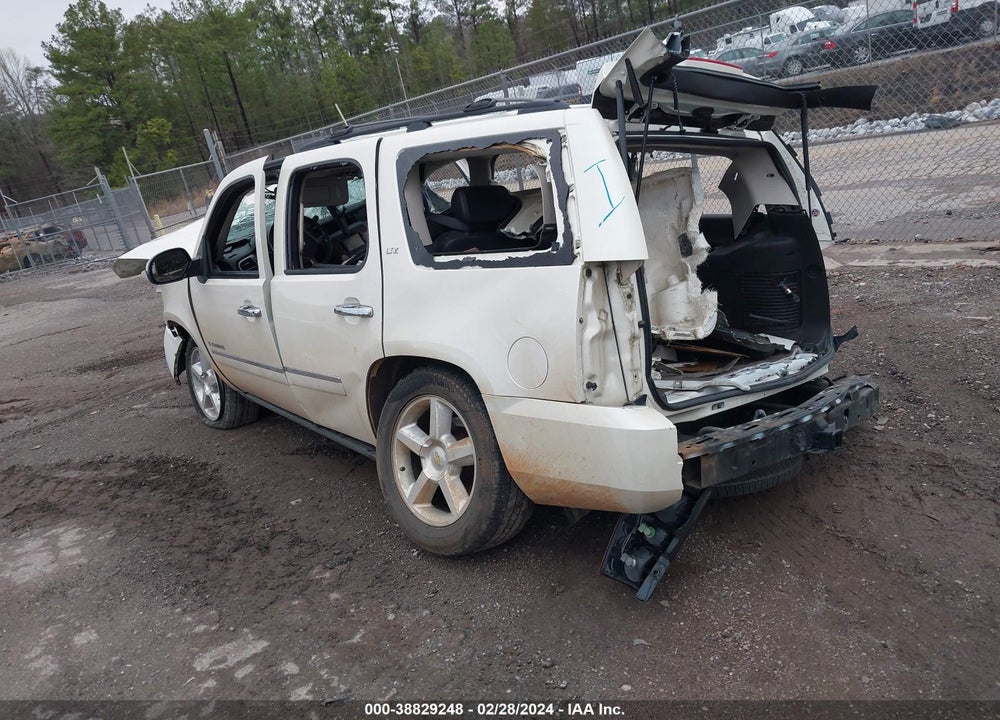 2009 CHEVROLET TAHOE LTZ VIN: 1GNFK330X9R176166