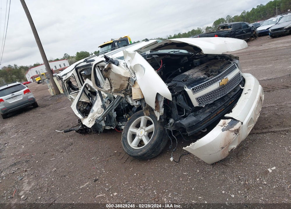 2009 CHEVROLET TAHOE LTZ VIN: 1GNFK330X9R176166