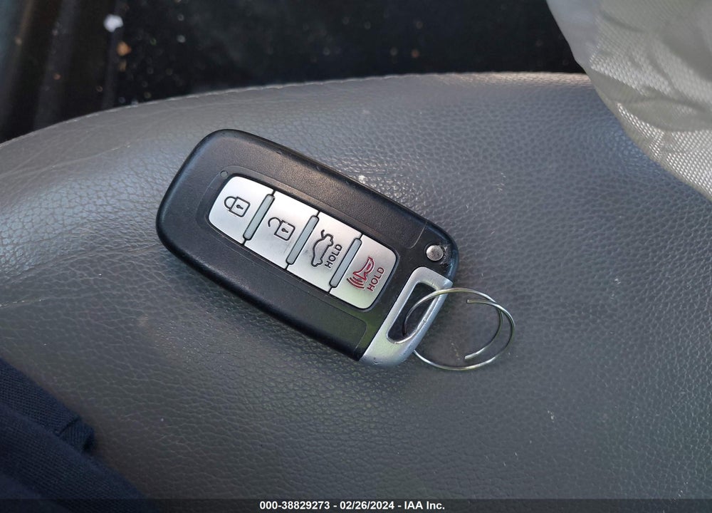 2011 HYUNDAI SONATA LIMITED 2.0T VIN: 5NPEC4AB2BH290557