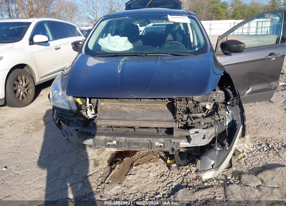 2015 FORD ESCAPE S VIN: 1FMCU0F71FUB45356