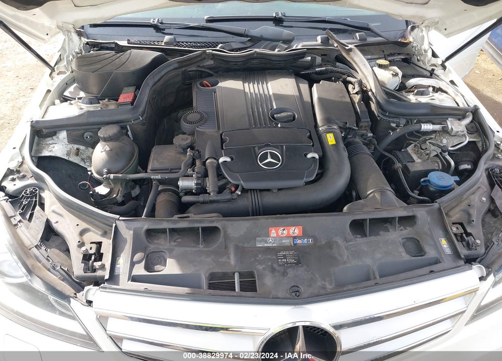 2012 MERCEDES-BENZ C 250 LUXURY/SPORT VIN: WDDGF4HB6CR207573