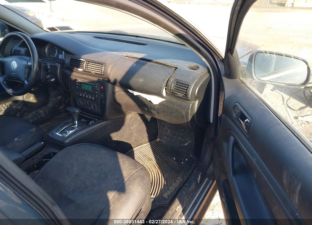 2003 VOLKSWAGEN PASSAT GLS VIN: WVWVD63B03E465590