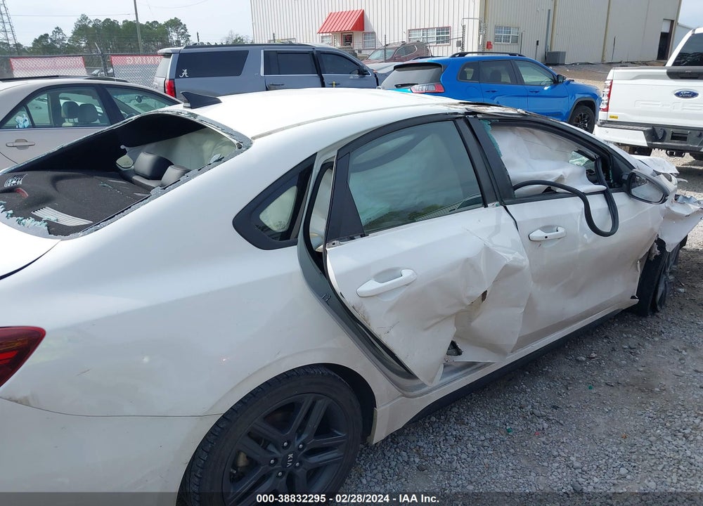2020 KIA FORTE GT LINE VIN: 3KPF34AD2LE194973
