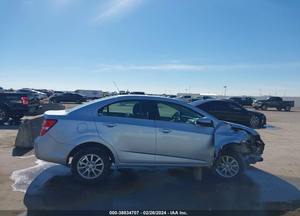 2018 CHEVROLET SONIC LT AUTO VIN: 1G1JD5SH7J4117263