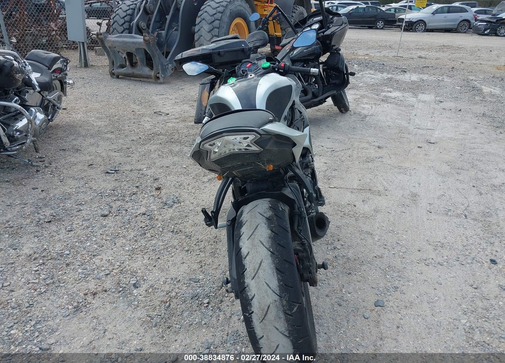 2018 KAWASAKI ZX636 E VIN: JKBZXJE15JA027366
