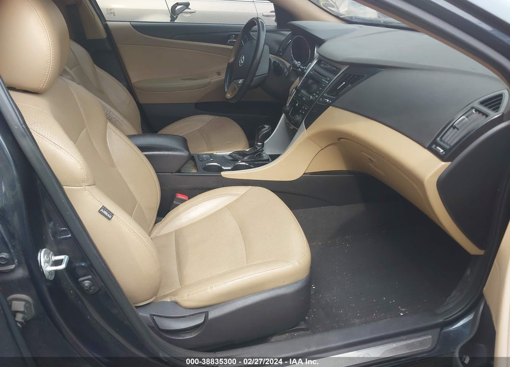 2014 HYUNDAI SONATA LIMITED VIN: 5NPEC4AC2EH882246
