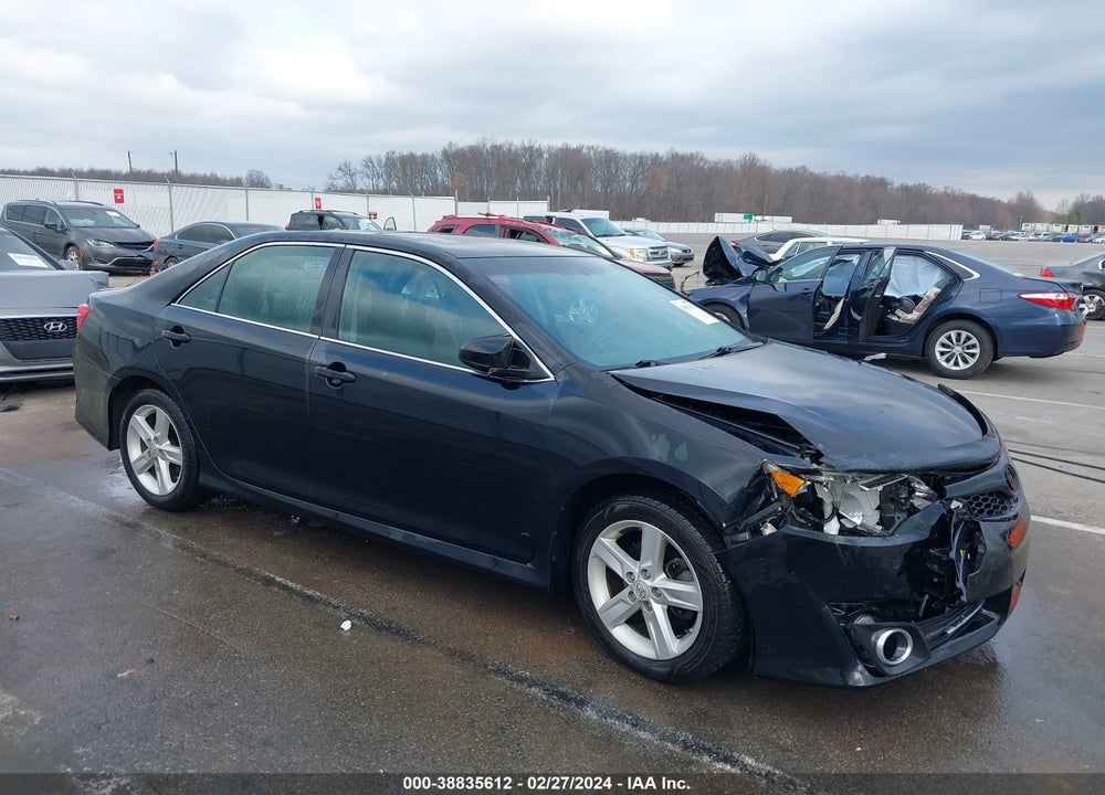 2012 TOYOTA CAMRY SE VIN: 4T1BF1FK8CU087225