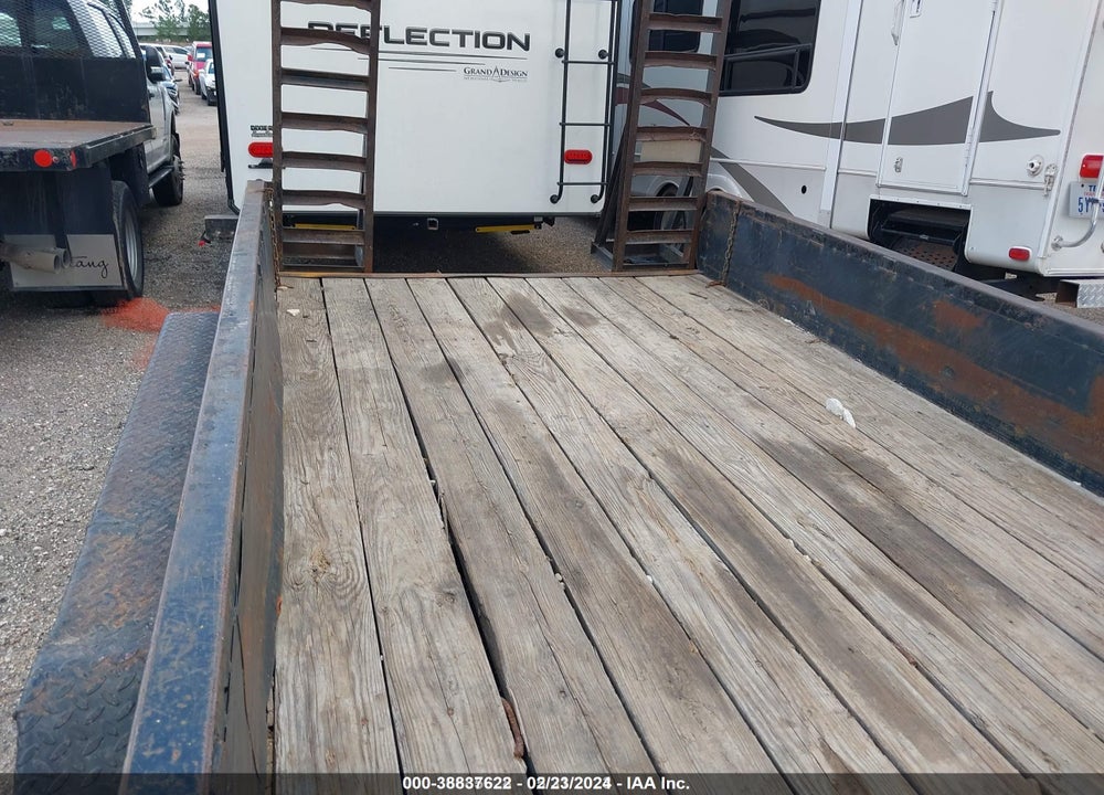 2005 TOP HAT INDUSTRIES INC UTILITY TRAILER VIN: 4RTBU20215T063529