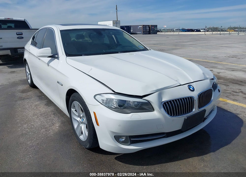 2013 BMW 528I VIN: WBAXG5C55DD231325