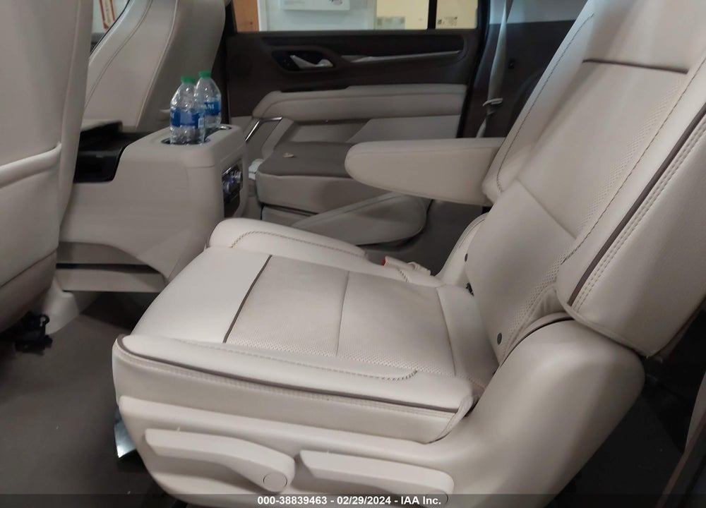 2022 GMC YUKON XL 4WD DENALI VIN: 1GKS2JKL2NR256096