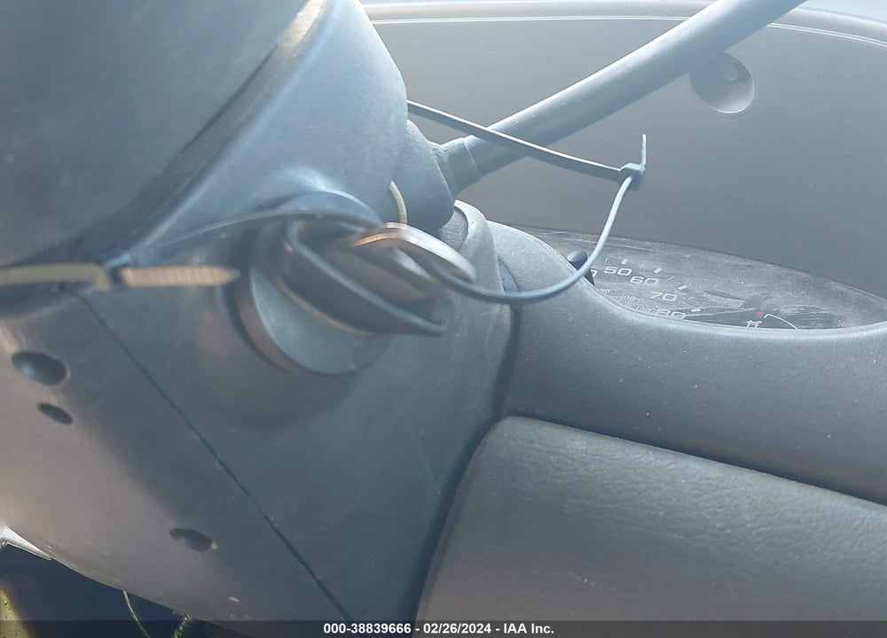 2006 FORD E-350 SUPER DUTY XL/XLT VIN: 1FBSS31L06HA08868