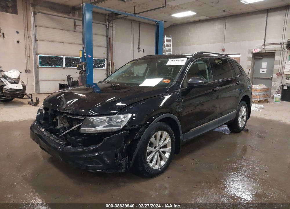 2018 VOLKSWAGEN TIGUAN SE/SEL VIN: 3VV2B7AX2JM059929