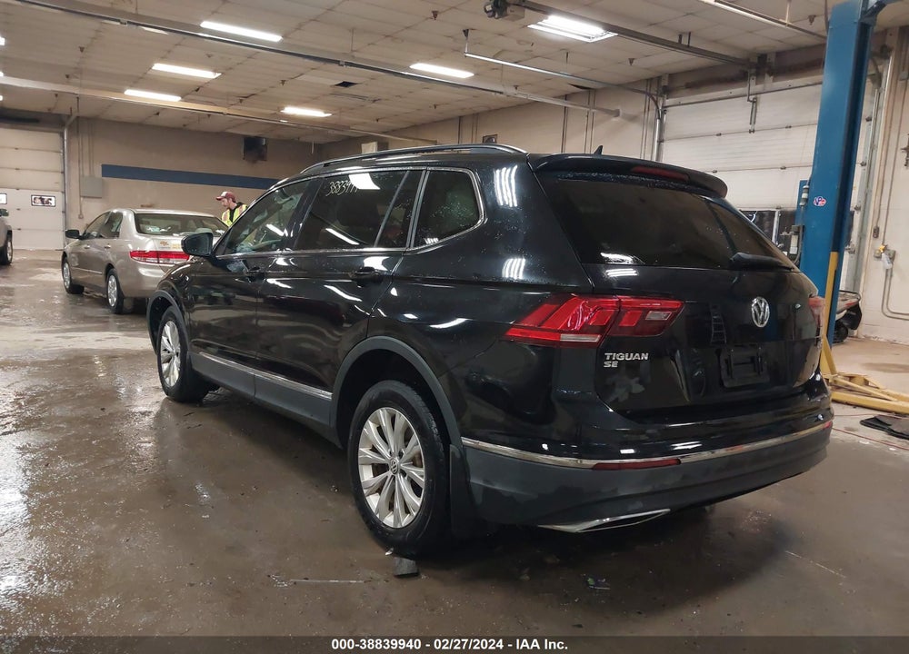 2018 VOLKSWAGEN TIGUAN SE/SEL VIN: 3VV2B7AX2JM059929