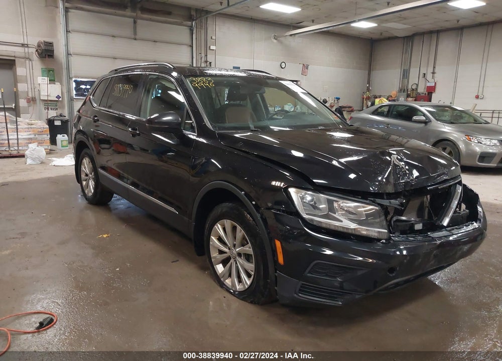2018 VOLKSWAGEN TIGUAN SE/SEL VIN: 3VV2B7AX2JM059929