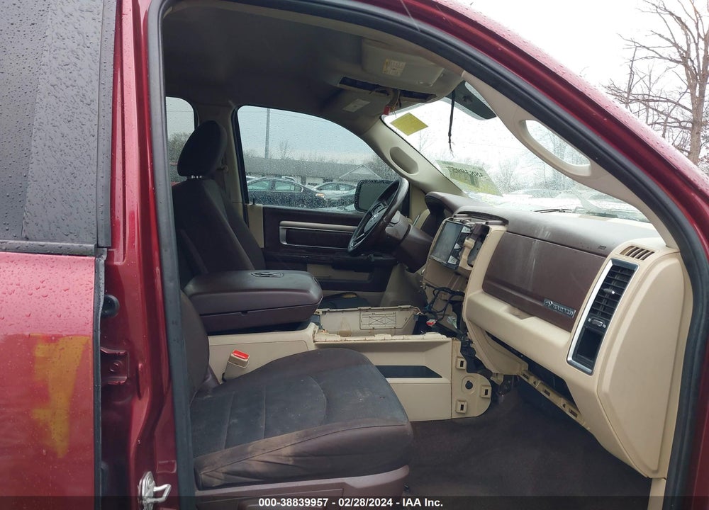 2016 RAM 1500 BIG HORN VIN: 3C6RR7LT7GG241000