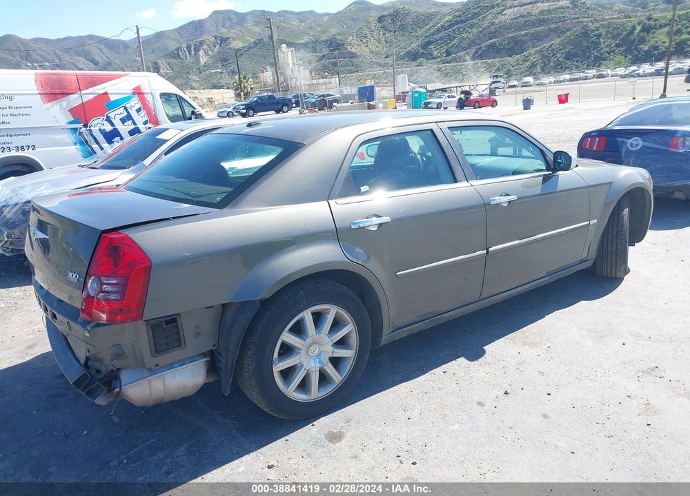 2010 CHRYSLER 300 TOURING/SIGNATURE SERIES/EXECUTIVE SERIES VIN: 2C3CA5CV9AH211181