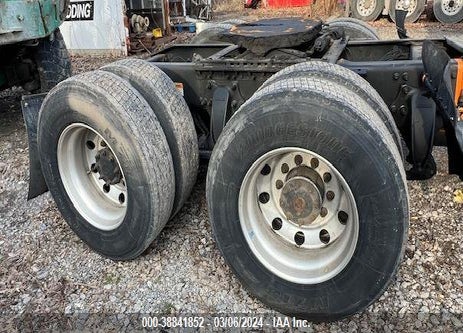 2013 FREIGHTLINER CASCADIA 125 VIN: 3AKJGLDR2DSBV5180