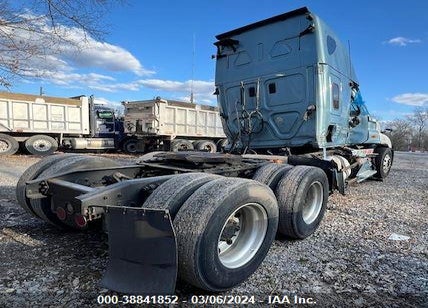 2013 FREIGHTLINER CASCADIA 125 VIN: 3AKJGLDR2DSBV5180
