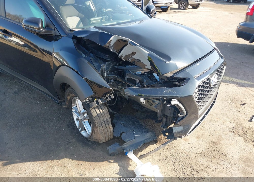 2020 HYUNDAI KONA SE VIN: KM8K1CAAXLU450228