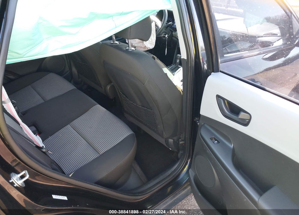 2020 HYUNDAI KONA SE VIN: KM8K1CAAXLU450228