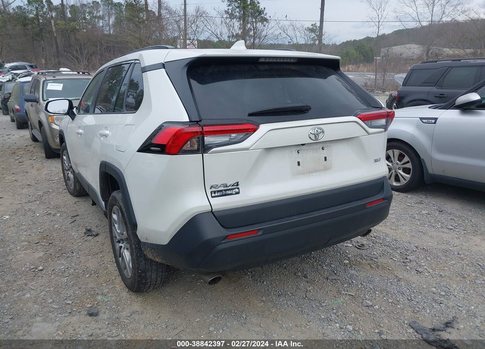 2022 TOYOTA RAV4 XLE PREMIUM VIN: 2T3C1RFV0NW200168