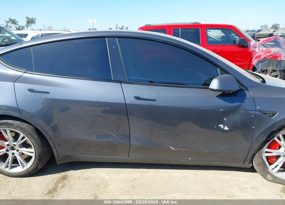 2023 TESLA MODEL Y AWD/LONG RANGE DUAL MOTOR ALL-WHEEL DRIVE VIN: 7SAYGAEE4PF661490