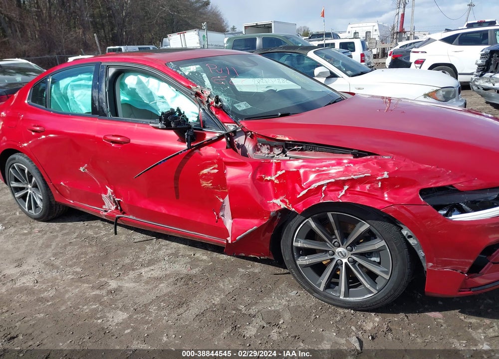 2021 VOLVO S60 T5 MOMENTUM VIN: 7JR102TZ4MG109313