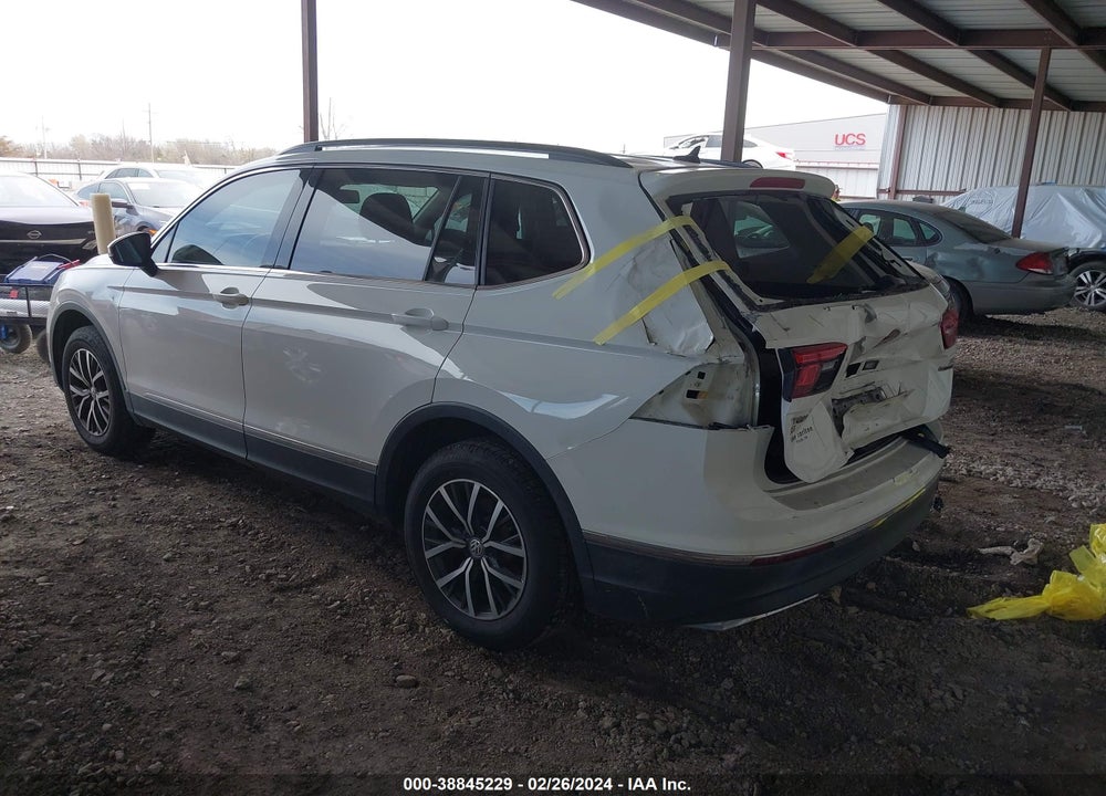 2018 VOLKSWAGEN TIGUAN 2.0T SE/2.0T SEL VIN: 3VV2B7AXXJM005648
